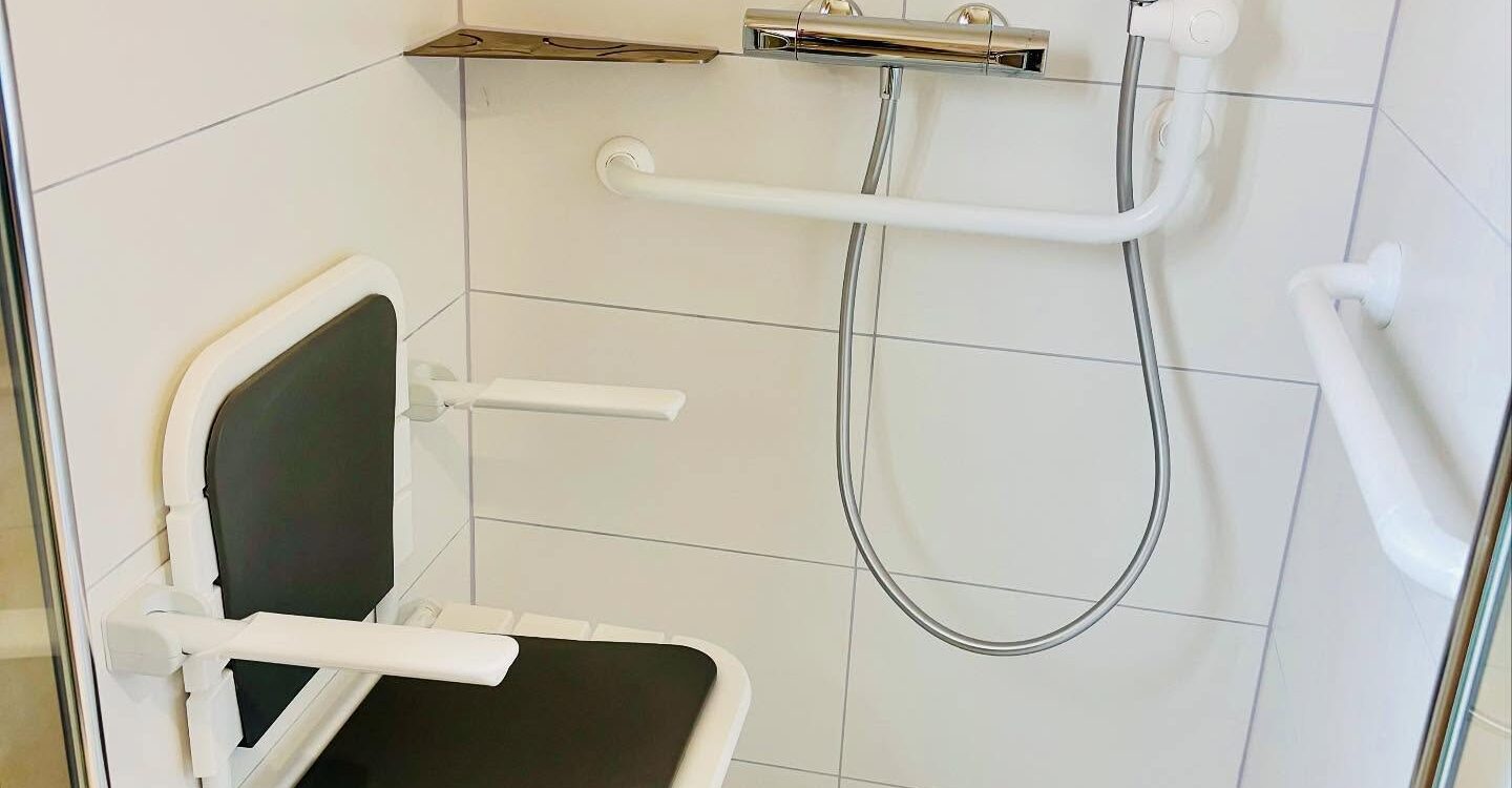 DOUCHE PMR 1440X750 | GreenTech ECS Salle de Bain PMR : Bien plus qu’un aménagement, une nouvelle LIBERTÉ Audincourt